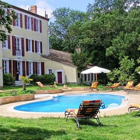 Le Relais Du Silence Chateau Lavail 3*