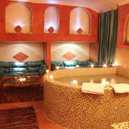Le Relais Du Silence Chateau Lavail 3*